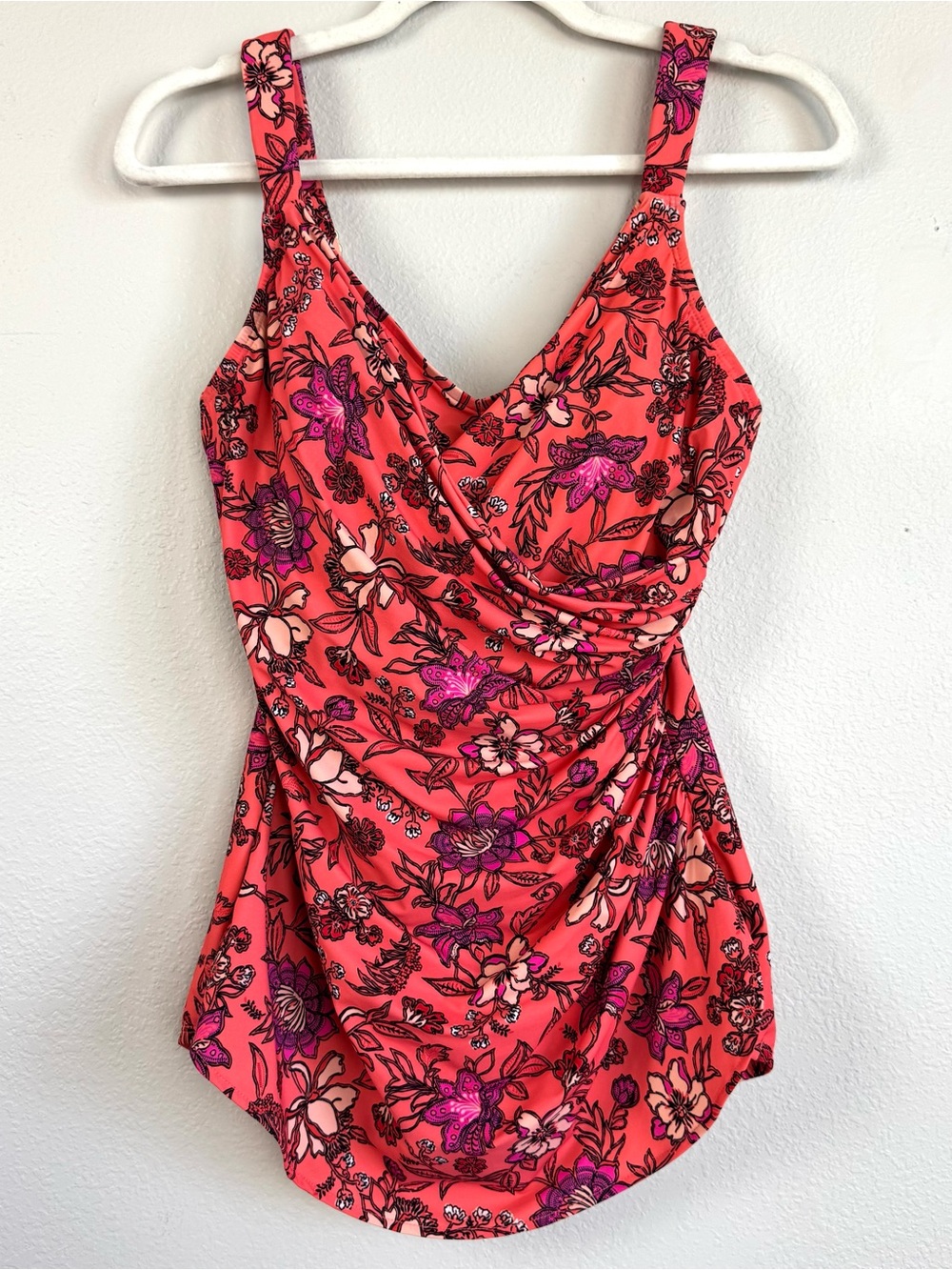 Lands End Women’s Sz 8 One Piece Swimsuit Wrap Ruched Dress Coral Paisley Floral - Picture 1 of 10